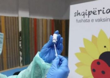 Omicroni dhe detyrimi i “Green Pass” rrit vaksinimet, ja shifrat ditore në vend