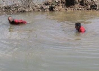 Po peshkonte, u zhduk në Drinin e Zi/ Vijojnë kërkimet për 49 vjeçarin Tofik Xhika, mbërrijnë polumbarët në Dibër