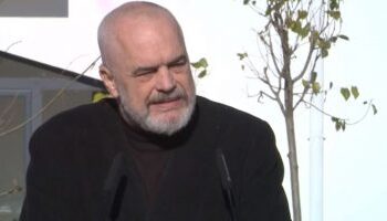 Ironi me PD-në/ Rama porosit qytetarët: Ka filluar në qytet një çështje bravash, ruajini se mos jua ndërrojnë!