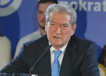 Akuza e Berishës për mbledhjen e Këshillit të PD-së: “Deputeti Basha nuk respekton asnjë normë e moral. Nuk mblodhi as një të tretën. Do sjell Konservatorizmin”