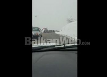 Rinis qarkullimi i makinave në Rrugën e Arbrit, u bllokua për 2 orë