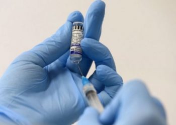 Pandemia/ Studiuesit rusë: Vaksina Sputnik V, e fuqishme kundër Omicron!