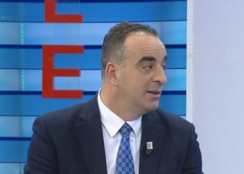 Drejtori i AKU, Skënderi: Shifrat e vajit të palmës në rënie, më 2017 hynë 5054 ton, më 2021 vetëm 2 mijë. Gjoba bizneseve në shkelje