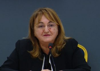 Masat e reja/ Rakacolli: Këto punonjës të vaksinohen deri më 31 dhjetor, në të kundërt tampon çdo 5 ditë