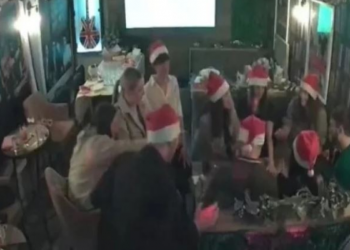 FOTO/ Stafi organizon festë pa shefin, por harruan të fikin kamerën. Ai i ekspozon në rrjetet sociale