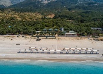 Falsifikimi i dokumenteve të pronave në Vlorë/ Prokuroria lëshon 10 urdhër arreste, 7 persona prangosen. Sekuestro…!