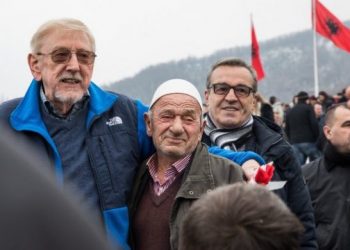 Masakra e Reçakut/ Walker: Ata që e mohojnë janë të përfshirë, Vuçiç është shembull shumë i mirë