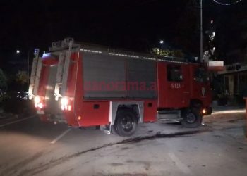 Elbasan/ Përfshihet nga flakët dyqani me pajisje elektrike!