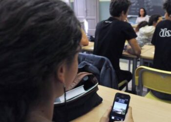 Tiranë/ Një 13-vjeçare denoncon mësuesen: E ofendova se më dhunoi dhe bullizoi!