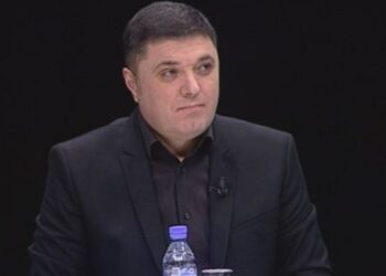 Kreshnik Çollaku jep mesazhin e fortë: Pse e larguam Berishën…