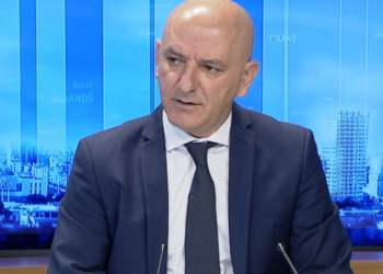 Militantët e “Foltores” paralajmërojnë pushtimin e PD, Bejko apel drejtësisë të mos heshtë përballë Berishës