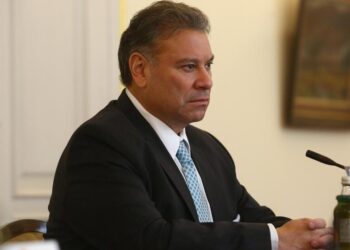 Protesta e Berishës/ Zyrtari i lartë amerikan, Escobar: Për të ardhur keq që dikush përdor dhunën për të marrë nën kontroll partinë!