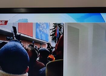 Sulmi mbi seli, reagon PD: Për të ardhur keq ku përfundoi Sali Berisha, i njëjtë me Edi Ramën e 21 Janarit! 800 mercenarë…!