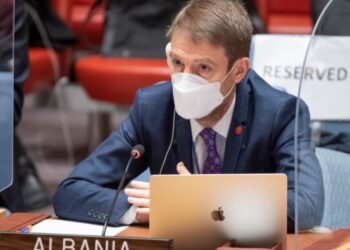 “Rusi-Ukrainë”/ Nis seanca e KS, ambasadori i Shqipërisë në OKB: Ndihemi të shqetësuar, zgjidhja përmes diskutimeve e negociatave