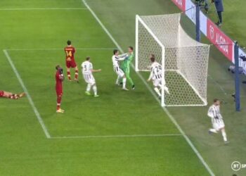 Çmenduri në Romë | Juventusi përmbys nga 3-1 në 3-4. Szczęsny pret penalltinë e 4-4 (VIDEO)