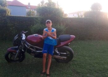 17 vjeçari vrau për gjakmarrje/ Florian Përvathi mbetet në burg, familjarët në lot në Gjykatën e Lezhës