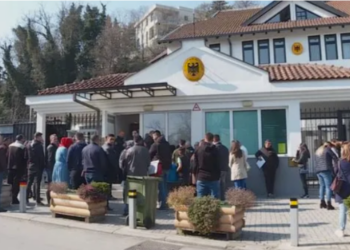 Ambasada gjermane në Tiranë njofton qytetarët: Ja deri kur do të qëndrojmë të mbyllur në sektorin e vizave