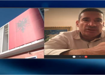 “Ku do shkojmë me këto çmendurira?”/ Kryeredaktori që mbështet hapur Berishën: Gazetarët e RD janë nxjerrë dhunshëm nga Selia blu, na hodhën në rrugë