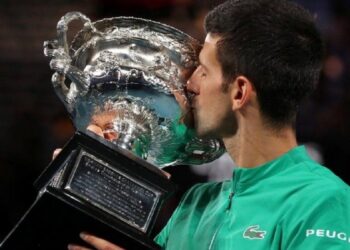 U lejua të luajë në Australian Open pa certifikatë vaksine, tenisti Djokovic ndez polemika