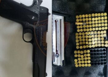Në valixhe i gjenden një pistoletë e municione, arrestohet në Rinas 51-vjeçari! Kishte ardhur nga SHBA drejt vendit tonë