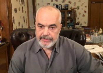 Efektet e festave dhe Omicron/ Rama jep alarmin: 107 pacientë ndodhen të shtruar te Infektivi. Vaksinimi çelësi që të mbron nga virusi, të shpëton jetën!