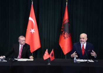 Rama qetëson Perëndimin në prani të Erdoganit: Juve ju kemi aleatë, Turqinë mike, zgjedhim Shqipërinë