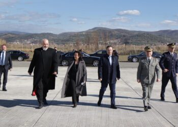 VIDEO/ Rama publikon pamjet: Ja si do të jetë Baza Ajrore e Kuçovës, i jep vendit peshë në skakierën…!