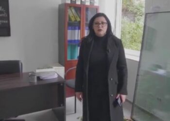 Drejtuesja në PD rrëfen momentet e 8 janarit: S’jam ndjerë kurrë në jetë aq e kërcënuar, distancohemi përgjithmonë nga dhuna!