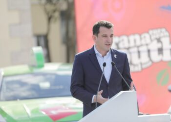 Erion Veliaj “shigjeton” Armand Dukën: Të vëmë dorë që sporti shqiptar të mos jetë biznesi i llumit