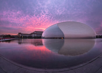 Kina udhëheq zhvillimin ekonomik global dhe kontrollin e pandemisë