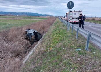 Aksident i rëndë! Makina del nga rruga, vdes në vend shoferi