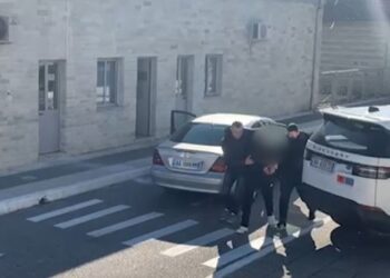 ‘Jam Komando’/ Mashtroi efektivët, arrestohet 29-vjeçari me drogë gati për shitje në Gjirokastër