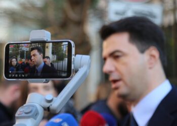 Basha takohet me anëtarët e Këshillit Kombëtar të PD-së/ Nga informimi për përjashtimet, te dalja në terren