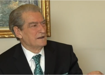 Sali Berisha flet shpalljen e tij non grata: SHBA ka vetëm dy rrugë me mua. Pse ndryshova mendje për kandidimin për kryetar