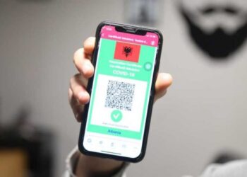 Në punë me certifikatë vaksinimi, nisin kontrollet nëpër supermarkete