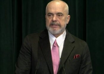 Publikimi i pagave, reagon sërish Rama: Një e keqe që nuk erdhi vetëm për keq…