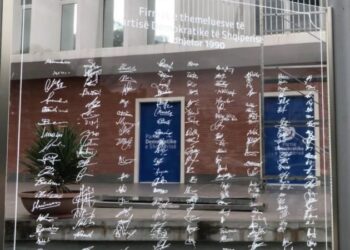 8 Janari dhe Berisha/ VOA: Rifillojnë tensionet në Partinë Demokratike