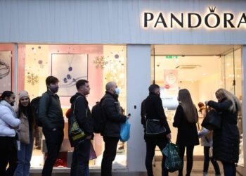 “Kjo është puna e ëndrrave”/ Fiton 200 dollar në ditë duke mos bërë asgjë!