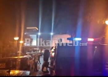 Prokuroria mbledh një furgon me prova nga protesta e dhunshme e Berishës