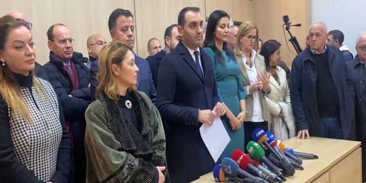 Berisha sfidon Bashën/ Komisioni i Rithemelimit konfirmon pjesëmarrjen në zgjedhje: Nisim punën për kandidatët