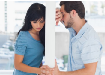 Kush nuk shkon me kë në Horoskop? Zbuloni kombinimet e shenjave që janë çifte të dështuara