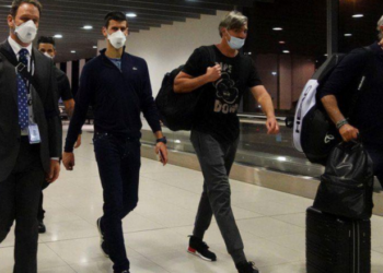 “Nëse s’je i vaksinuar, i thua shnet turneut”/ Edhe Taulant Balla reagon për dëbimin e Gjokoviçit