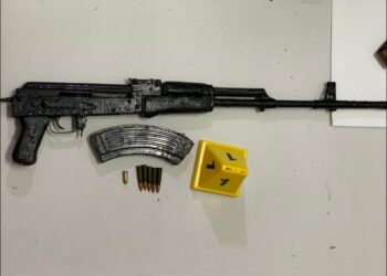 Ishte nisur me kallashnikov me vete në drejtim të…/ Arrestohet 17-vjeçari në Kukës. Qytetarët ngritën alarmin