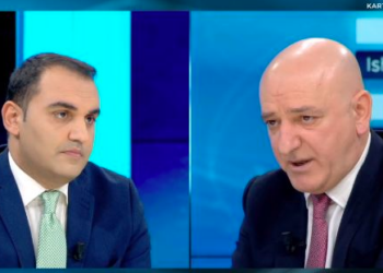 “Je si kokrra e mollës”, Bejko revoltohet me Këlliçin: Do ta heq xhaketën këtu? Kam goditje në trup!