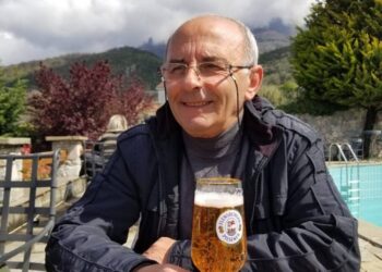 Berisha-Basha ta mbajnë “shënim”/ Dorëhiqet pas 24 vitesh, roja i PD mesazh demokratëve: Gjeni gjuhën e përbashkët