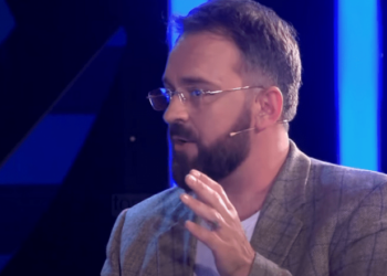 “E mbajta në gojë”/ Meridiani zbulon sendin që futi në Big Brother VIP natën e parë për Arjolën