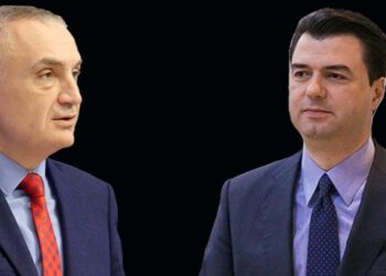 Basha i përgjigjet Metës: Qëndro larg selisë blu, “trekëndëshin” e bashkon një hall i madh. Mori fund koha …!