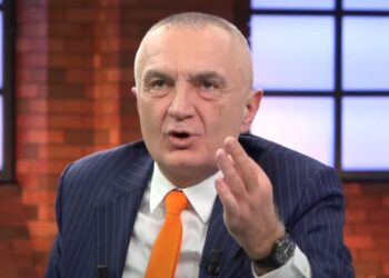 “Më mirë të kishe thyer kokën”/ Meta tregon çfarë i tha Nano pas aksidentit: I merrja në 1 të natës me pizhame ministrat e PS kur s’bënin detyrat