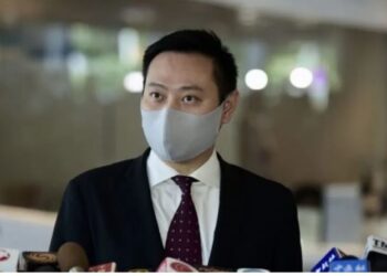 IMAGJINONI FOLTOREN!!!Mori pjesë në një festë me mbi 200 persona, jep dorëheqjen ministri i Brendshëm