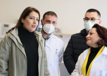 “Në vend mbizotëron varianti Omicron”/ Manastirliu: Duhet të vijojmë me dozën përforcuese